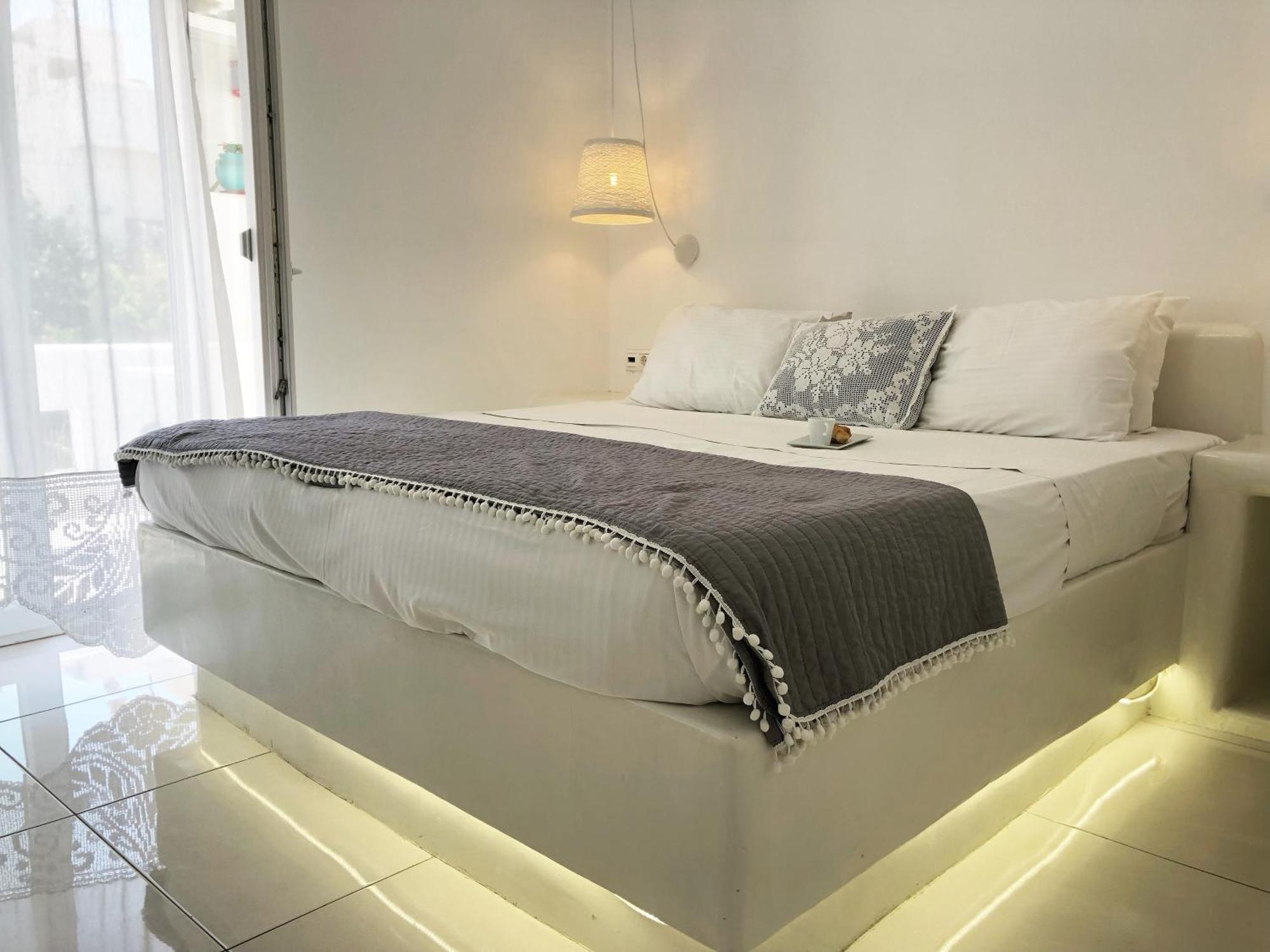 Taki'S Guests Bed and Breakfast Naxos City Eksteriør billede